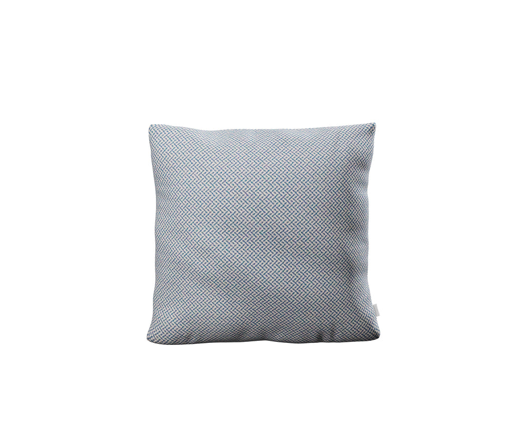 16" Outdoor Throw Pillow in Making Waves