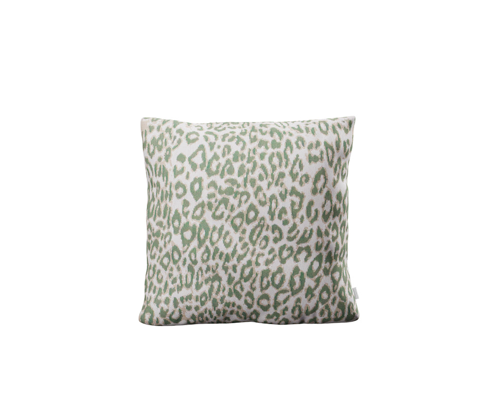 16" Outdoor Throw Pillow in Safari Pistachio